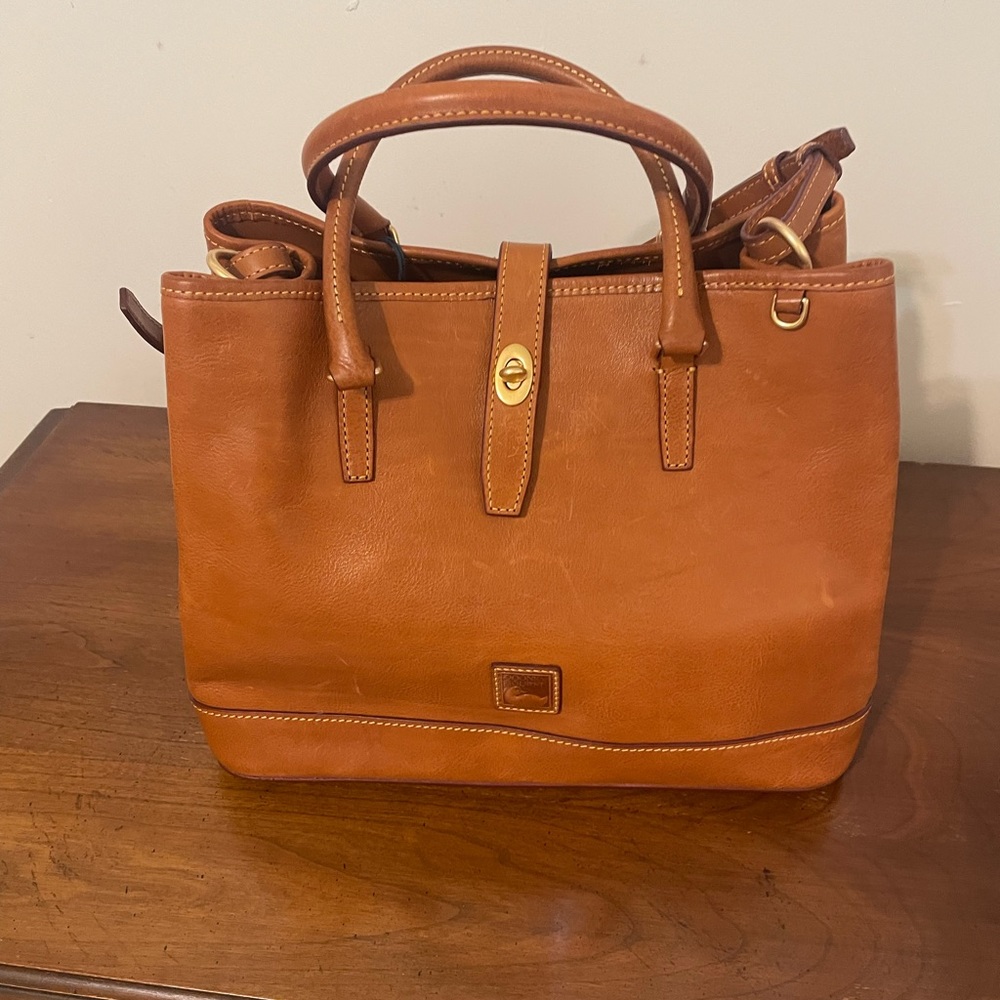 NWT Authentic Dooney & Bourke Perry Satchel